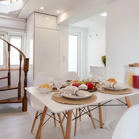 Host Wise - Charming House With Ocean View Holiday home *