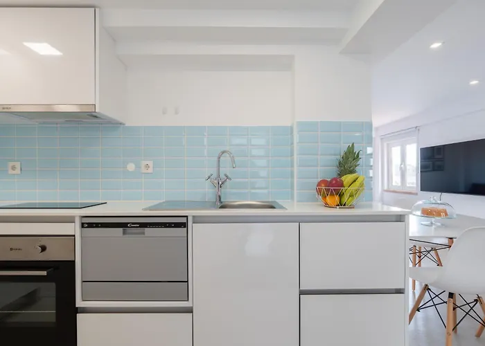 Host Wise - Charming House With Ocean View *