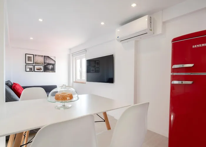 Host Wise - Charming House With Ocean View Σπίτι διακοπών Ναζαρέ