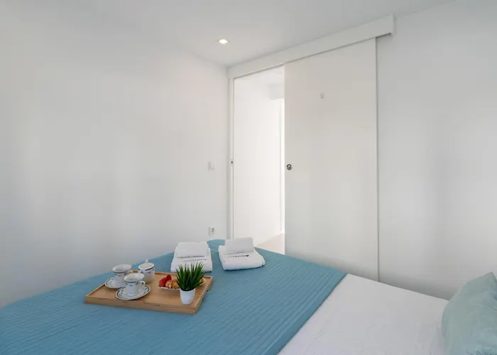 Host Wise - Charming House With Ocean View * Ναζαρέ